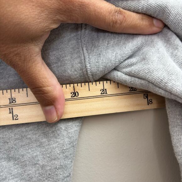 Bravo Mazel Gray Crew Neck Pullover Long Sleeve Sweater Unisex Size Small - Picture 5 of 5